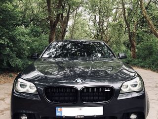 BMW 5 Series foto 1