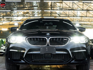 BMW 5 Series foto 3