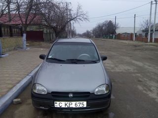 Opel Corsa foto 1