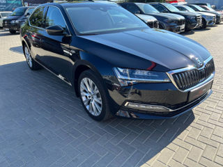 Skoda Superb foto 2