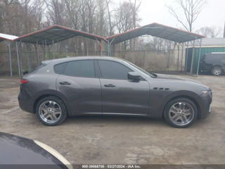 Maserati Levante foto 8