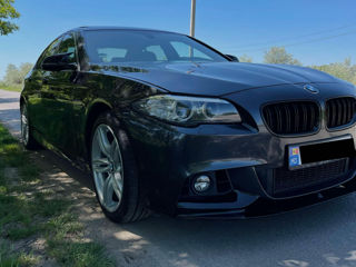 BMW 5 Series foto 3