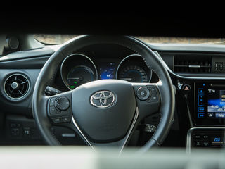 Toyota Auris foto 6