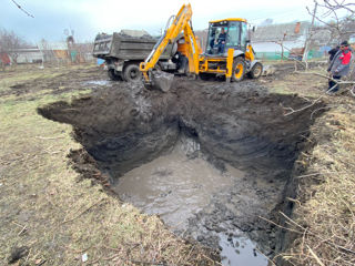 Săpăm fundații - Demolăm construcții de orice tip - Evacuăm gunoiul de construcție - Beton foto 4