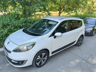 Renault Grand Scenic foto 9