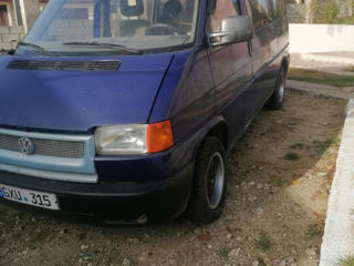 Volkswagen Caravelle foto 3