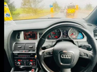 Audi Q7 foto 7