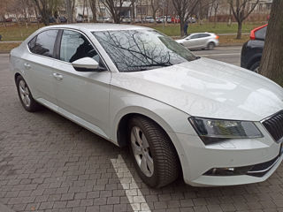 Skoda Superb foto 4