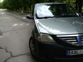 Dacia Logan foto 2