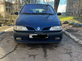 Renault Scenic foto 2