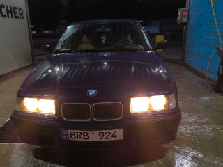 BMW 3 Series foto 7