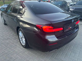 BMW 5 Series foto 4