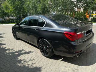 BMW 7 Series foto 2