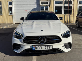 Mercedes E-Class foto 2