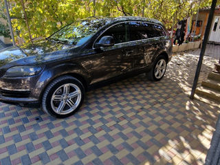 Audi Q7 foto 10