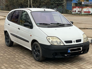 Renault Scenic foto 2