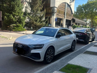 Audi Q8 foto 10