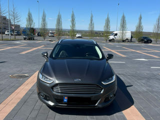 Ford Mondeo foto 2