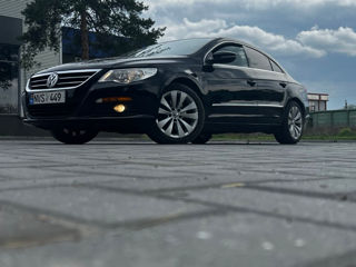 Volkswagen Passat CC foto 1