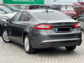 Ford Fusion foto 3