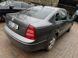 Skoda Superb foto 4