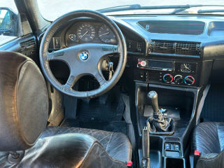 BMW 5 Series foto 7