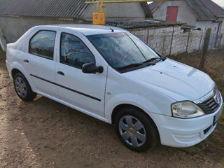 Dacia Logan foto 2