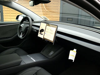 Tesla Model 3 foto 12