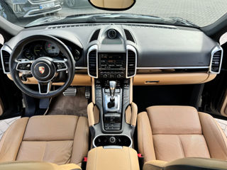 Porsche Cayenne foto 8