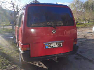 Volkswagen Caravelle foto 5