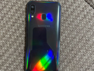 Samsung Galaxy A40 foto 2