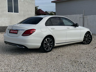 Mercedes C-Class foto 4