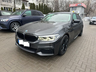 BMW 5 Series foto 2