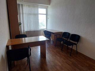 Oficiu mobilat de 20,80 m2 pentru 2-3 persoane pe str. Tighina,65.