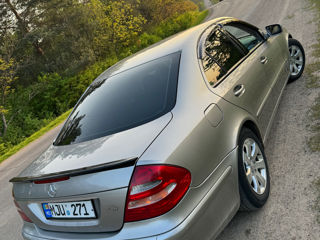 Mercedes E-Class foto 6