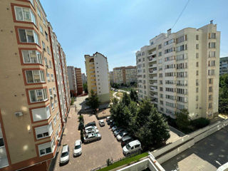 Apartament cu 3 camere, 110 m², Buiucani, Chișinău foto 10
