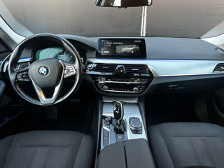 BMW 5 Series foto 7