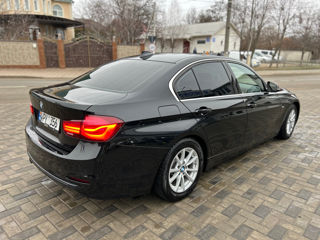 BMW 3 Series foto 8