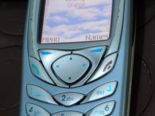 Nokia 6100 GSM: 900 1800 1900 Классика 2002 год - Nokia 8210 Классика 1999 год - Nokia 3510i 2002 г foto 3