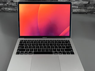MacBook Air 13 ( Retina 2018, ram 8gb, ssd 256gb)