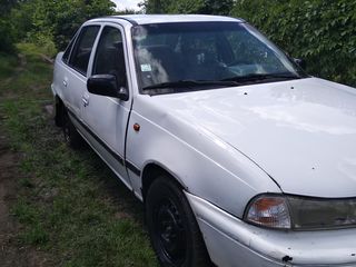 Daewoo Nexia foto 3