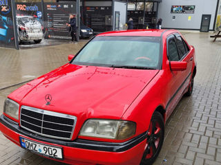 Mercedes C-Class foto 5