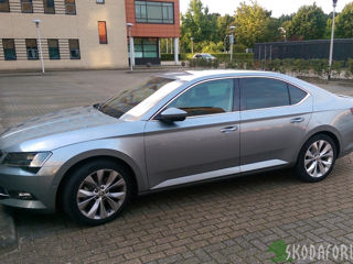 Skoda Superb 235/45 R18 foto 10