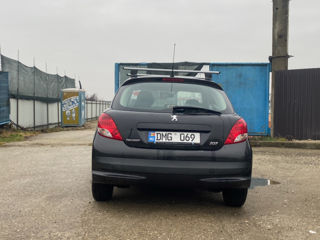 Peugeot 207 foto 3