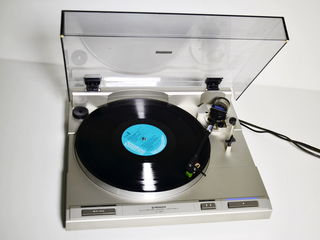 Pioneer PL-340 Stereo Turntable / есть пластинки