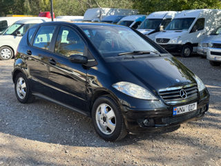 Mercedes A-Class foto 2