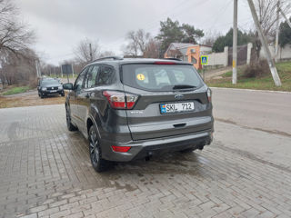 Ford Kuga foto 8