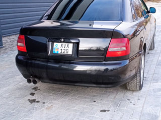 Audi A4 foto 2