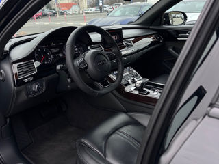 Audi A8 foto 16