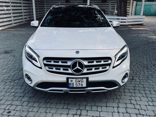 Mercedes GLA foto 1